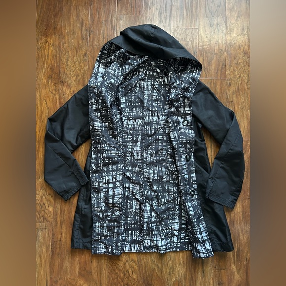 Jackets & Blazers - Reversible Raincoat with Hood Fits Like A Medium